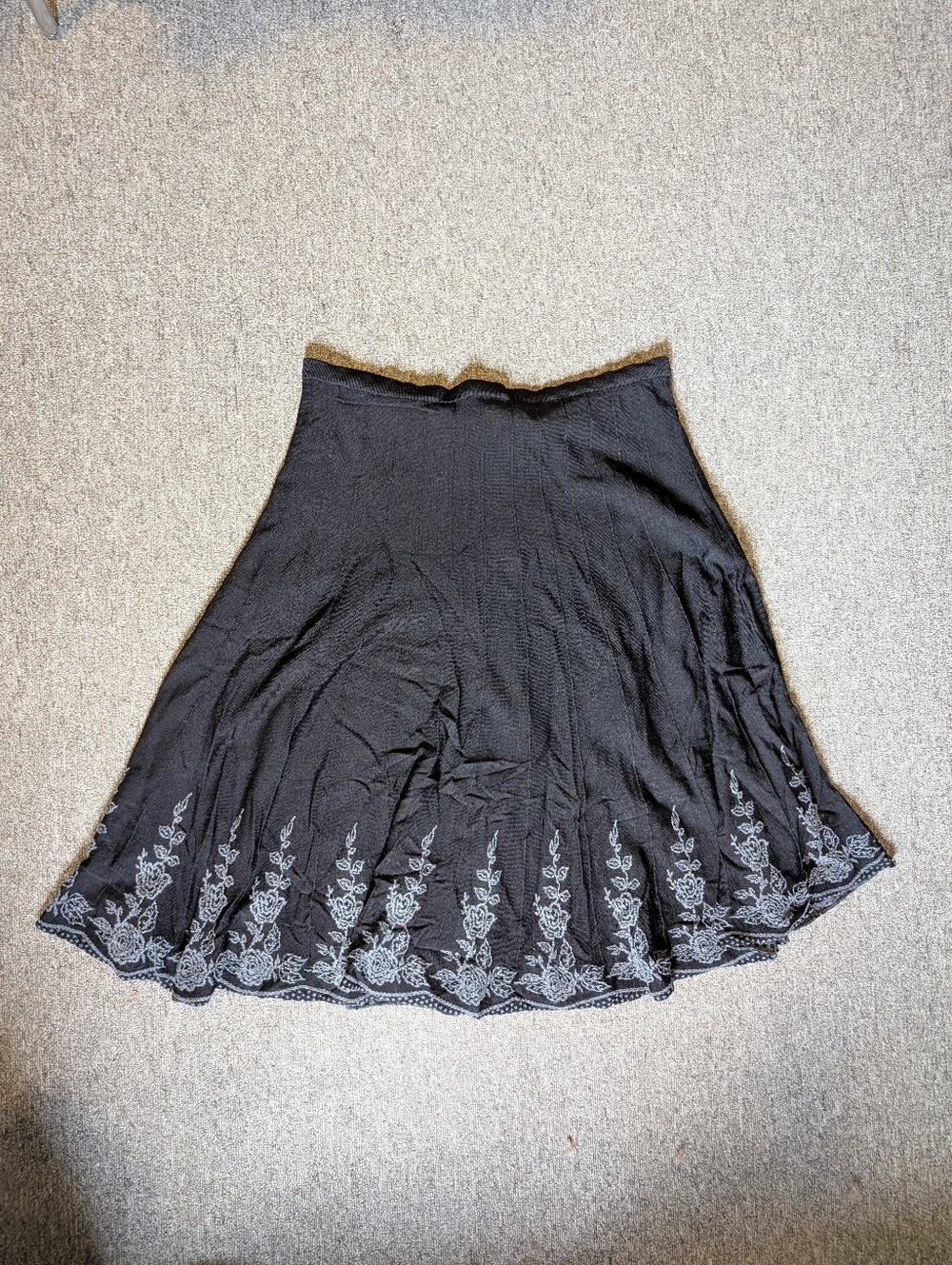 Coldwater Creek Embroidered Edge‎ Floral Black And White Midi Skirt - Picture 2 of 5